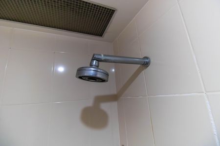 Casa à venda com 360m², 5 quartos e 3 vagas Casa à venda com 360m², 5 quartos e 3 vagasChuveiro