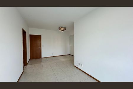 Sala de apartamento para alugar com 4 quartos, 113m² em Recreio dos Bandeirantes, Rio de Janeiro