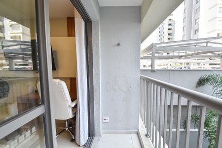 Studio para alugar com 25m², 1 quarto e sem vaga Studio para alugar com 25m², 1 quarto e sem vagaVaranda