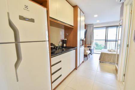 Studio para alugar com 25m², 1 quarto e sem vaga Studio para alugar com 25m², 1 quarto e sem vagaCozinha