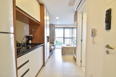 Studio para alugar com 25m², 1 quarto e sem vaga Studio para alugar com 25m², 1 quarto e sem vagaCozinha