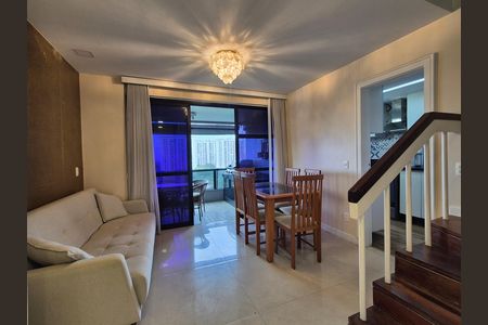 Sala de apartamento para alugar com 5 quartos, 182m² em Barra da Tijuca, Rio de Janeiro