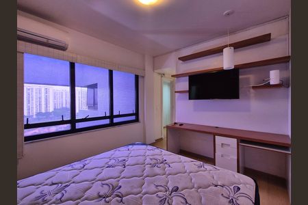 Apartamento para alugar com 182m², 5 quartos e 2 vagas Apartamento para alugar com 182m², 5 quartos e 2 vagasSuíte 2
