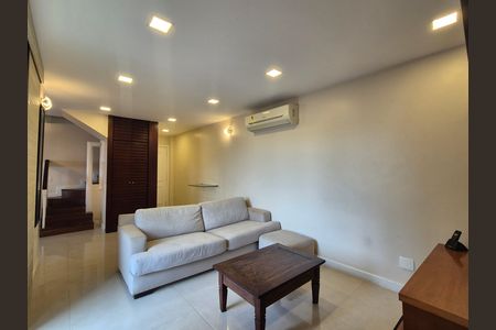 Apartamento para alugar com 5 quartos, 182m² em Barra da Tijuca, Rio de Janeiro
