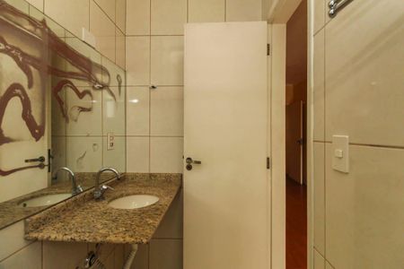 Casa à venda com 150m², 3 quartos e 2 vagas Casa à venda com 150m², 3 quartos e 2 vagasBanheiro da Suíte