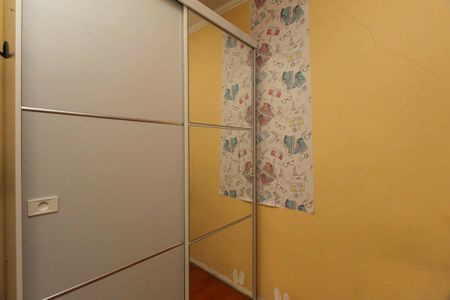 Casa à venda com 150m², 3 quartos e 2 vagas Casa à venda com 150m², 3 quartos e 2 vagasQuarto 1