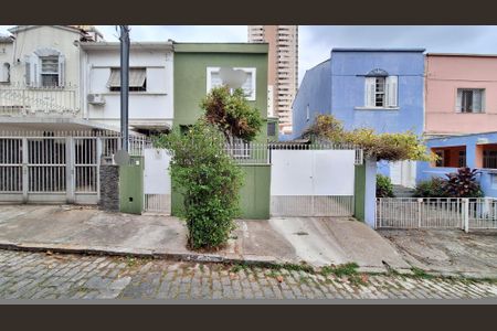 Casa à venda com 161m², 4 quartos e 3 vagasFachada