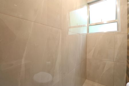 Casa à venda com 161m², 4 quartos e 3 vagasBanheiro Social 2