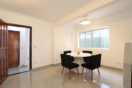 Casa à venda com 161m², 4 quartos e 3 vagasSala 2