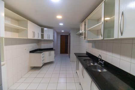 Apartamento à venda com 138m², 3 quartos e 2 vagasCozinha