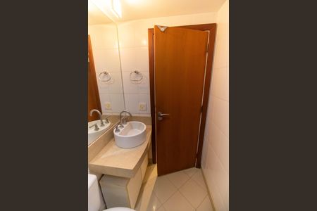 Apartamento à venda com 138m², 3 quartos e 2 vagasBanheiro Social