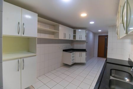 Apartamento à venda com 138m², 3 quartos e 2 vagasCozinha