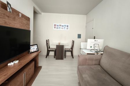 Apartamento à venda com 64m², 2 quartos e 1 vaga Apartamento à venda com 64m², 2 quartos e 1 vagaSala