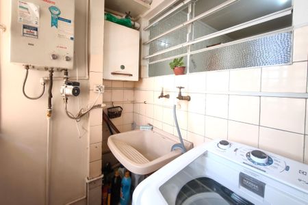 Apartamento à venda com 64m², 2 quartos e 1 vaga Apartamento à venda com 64m², 2 quartos e 1 vagaÁrea de Serviço