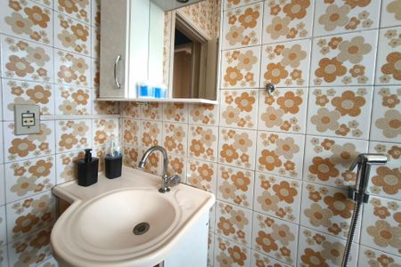 Apartamento à venda com 64m², 2 quartos e 1 vaga Apartamento à venda com 64m², 2 quartos e 1 vagaBanheiro