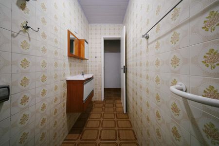 Casa para alugar com 200m², 3 quartos e 3 vagas Casa para alugar com 200m², 3 quartos e 3 vagasBanheiro