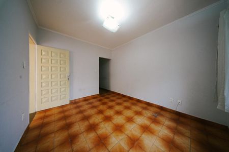 Casa para alugar com 200m², 3 quartos e 3 vagas Casa para alugar com 200m², 3 quartos e 3 vagasSala