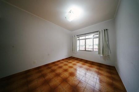 Casa para alugar com 200m², 3 quartos e 3 vagas Casa para alugar com 200m², 3 quartos e 3 vagasSala