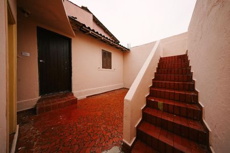 Casa para alugar com 200m², 3 quartos e 3 vagas Casa para alugar com 200m², 3 quartos e 3 vagasÁrea externa