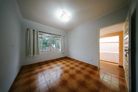 Casa para alugar com 200m², 3 quartos e 3 vagas Casa para alugar com 200m², 3 quartos e 3 vagasSala