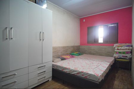 Casa à venda com 80m², 2 quartos e 2 vagasQuarto 1