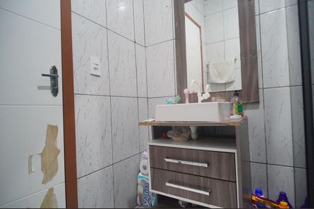 Casa à venda com 80m², 2 quartos e 2 vagasBanheiro