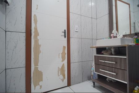 Casa à venda com 80m², 2 quartos e 2 vagasBanheiro