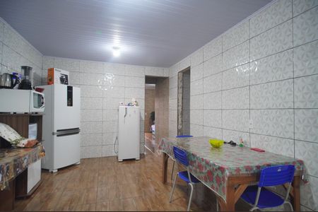 Casa à venda com 80m², 2 quartos e 2 vagasCozinha