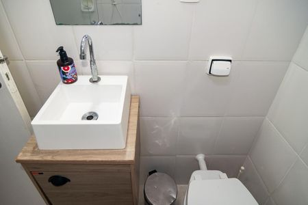 Apartamento para alugar com 65m², 2 quartos e 1 vagaBanheiro Social