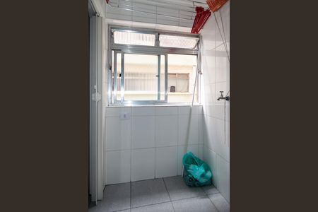 Apartamento para alugar com 65m², 2 quartos e 1 vagaÁrea de Serviço