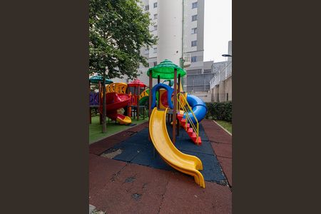 Apartamento para alugar com 40m², 2 quartos e sem vaga Apartamento para alugar com 40m², 2 quartos e sem vagaÁrea Comum - Playground