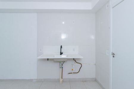 Cozinha de apartamento para alugar com 2 quartos, 32m² em Piqueri, São Paulo