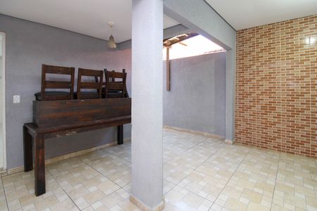 Casa à venda com 100m², 2 quartos e 2 vagasÁrea gourmet