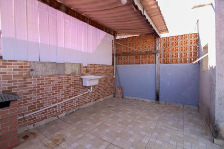 Casa à venda com 100m², 2 quartos e 2 vagasÁrea de Serviço