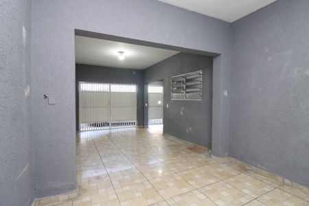 Casa à venda com 100m², 2 quartos e 2 vagasGaragem