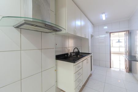 Apartamento à venda com 96m², 2 quartos e 1 vagaCozinha e Área de Serviço