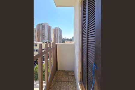 Apartamento para alugar com 82m², 2 quartos e 1 vagaSacada - Quarto 2