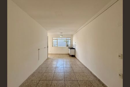 Sala/Cozinha de casa para alugar com 1 quarto, 45m² em Jardim Aeroporto, São Paulo