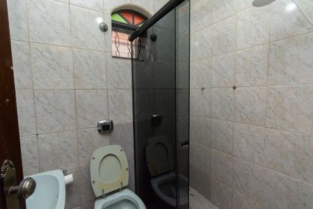 Casa à venda com 230m², 3 quartos e 2 vagasBanheiro Social