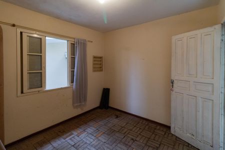 Casa à venda com 256m², 4 quartos e 5 vagasEdícula 