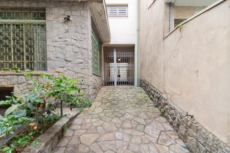 Casa à venda com 256m², 4 quartos e 5 vagasFachada