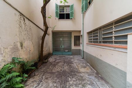 Casa à venda com 256m², 4 quartos e 5 vagasQuintal