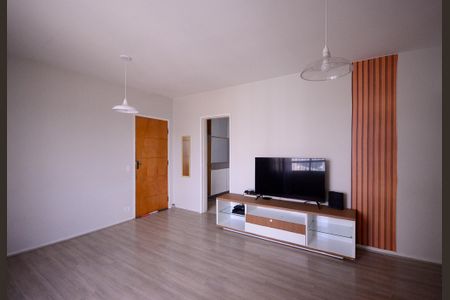 Sala  de apartamento à venda com 2 quartos, 76m² em Vila Brasilio Machado, São Paulo