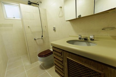Apartamento para alugar com 155m², 3 quartos e 2 vagas Apartamento para alugar com 155m², 3 quartos e 2 vagasBanheiro Social