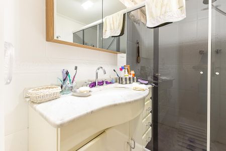 Apartamento à venda com 138m², 3 quartos e 1 vaga Apartamento à venda com 138m², 3 quartos e 1 vagaBanheiro da Suíte