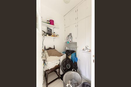 Apartamento à venda com 138m², 3 quartos e 1 vaga Apartamento à venda com 138m², 3 quartos e 1 vagaÁrea de Serviço