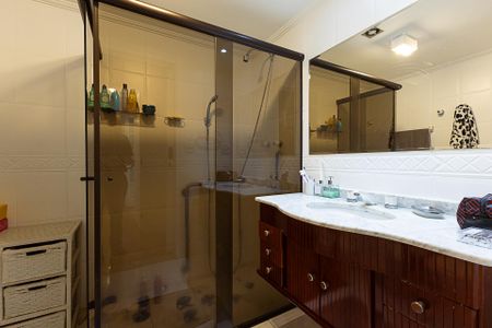 Apartamento à venda com 138m², 3 quartos e 1 vaga Apartamento à venda com 138m², 3 quartos e 1 vagaBanheiro Social