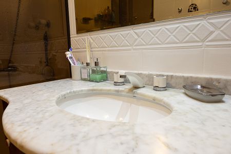 Apartamento à venda com 138m², 3 quartos e 1 vaga Apartamento à venda com 138m², 3 quartos e 1 vagaBanheiro Social