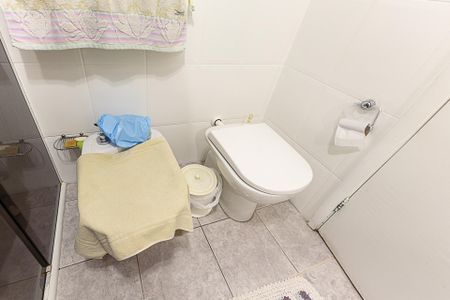 Apartamento à venda com 138m², 3 quartos e 1 vaga Apartamento à venda com 138m², 3 quartos e 1 vagaBanheiro da Suíte
