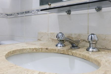 Apartamento à venda com 72m², 3 quartos e 2 vagas Apartamento à venda com 72m², 3 quartos e 2 vagasBanheiro social